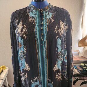 Blossom Tapestry Black Bee Smocked Blouse  SKU: 196198420222  Quantity: 1